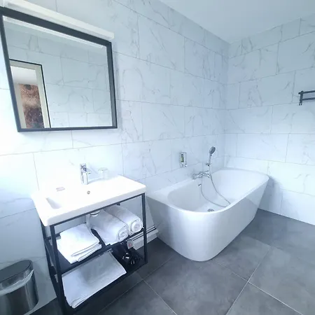 Hotel Le Prieure 3*
